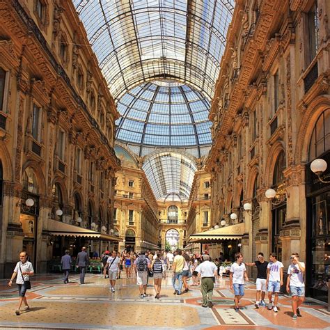 moscarossa milano|The best shopping streets in Milan .